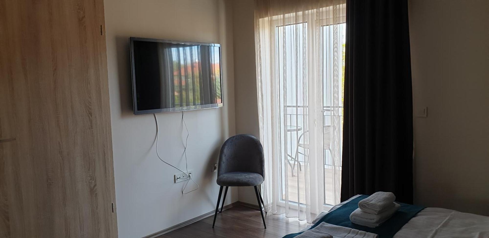 Garden Club Panzio Bed & Breakfast Balatonmariafurdo Ruang foto